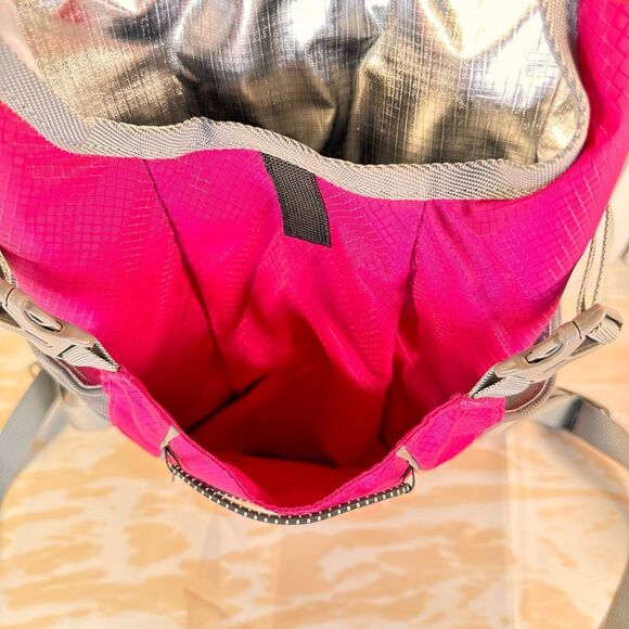 Thermal Hydration Backpack - Picture 7 of 12